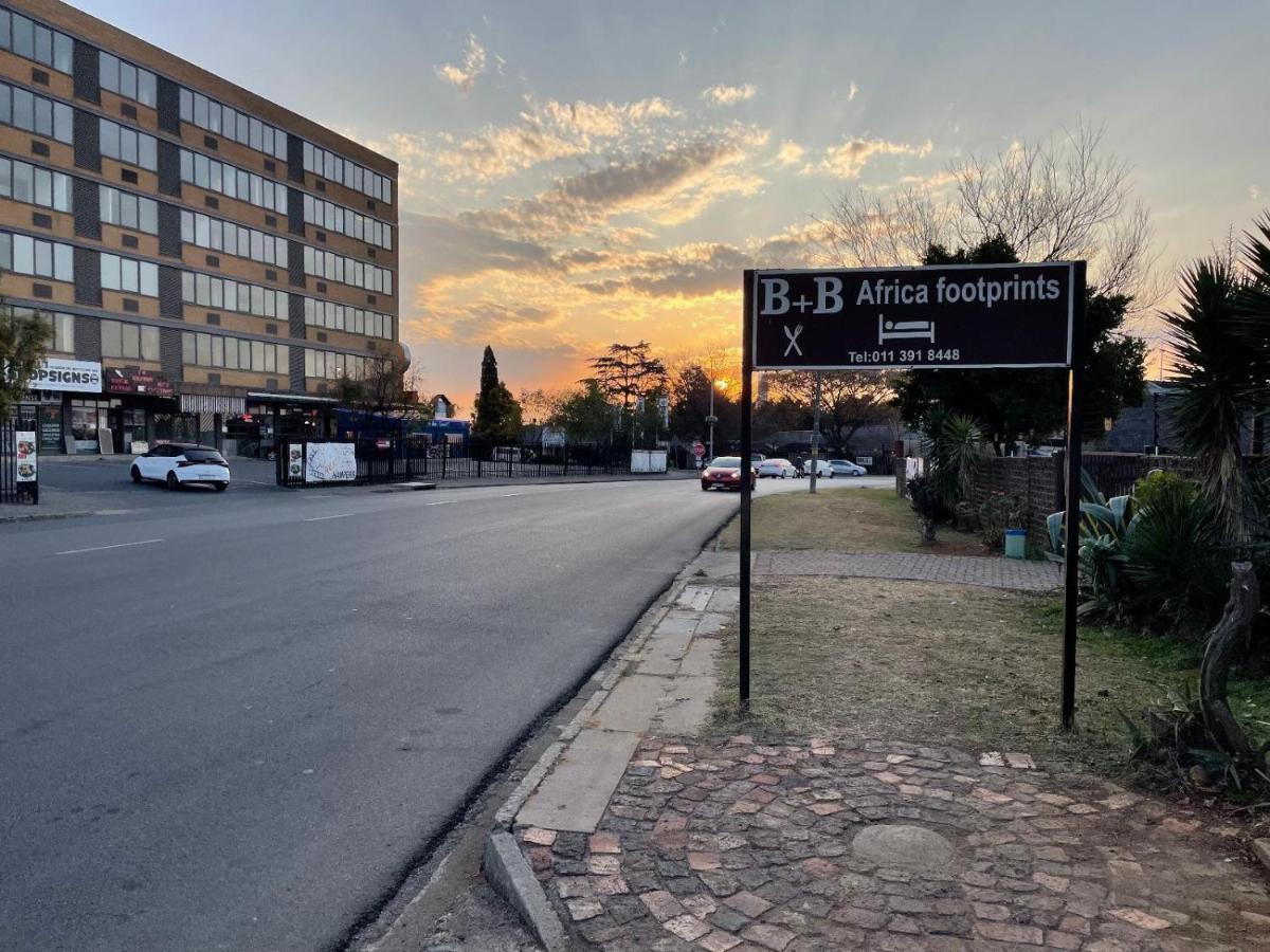 Africa Footprints Lodge Kempton Park Exterior foto